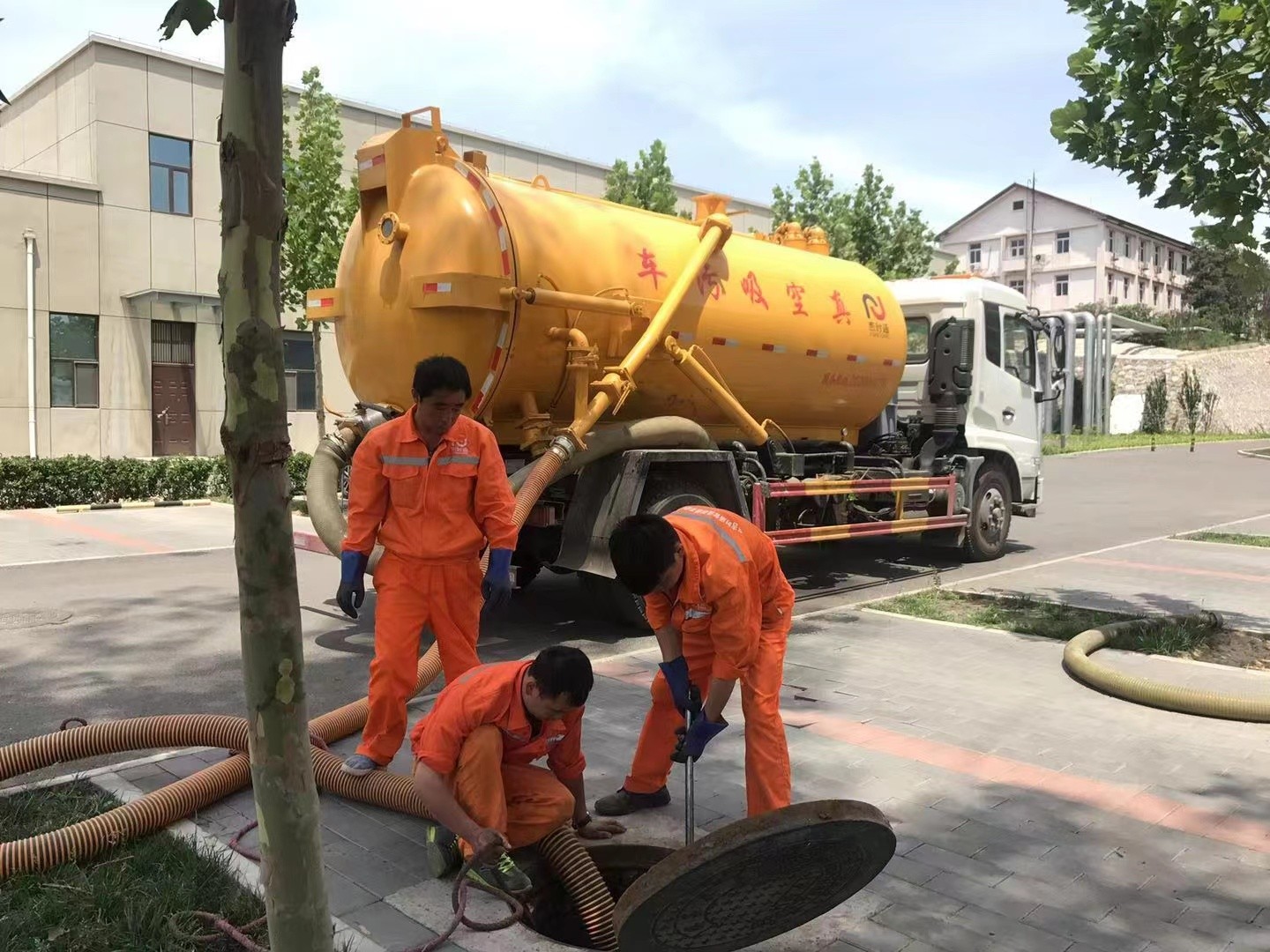 南皮化粪池清理与5-8吨吸粪车施工效率分析